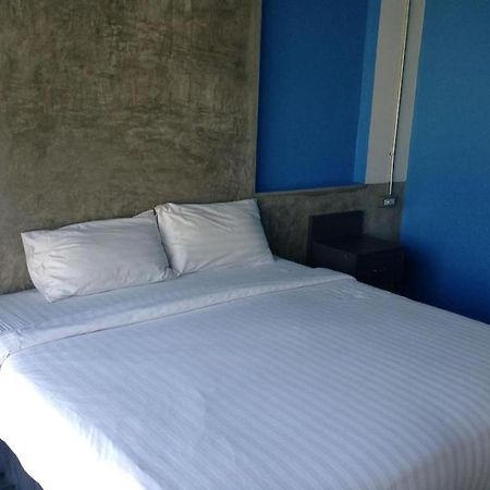 Pornsiri Hotel Sisaket Экстерьер фото
