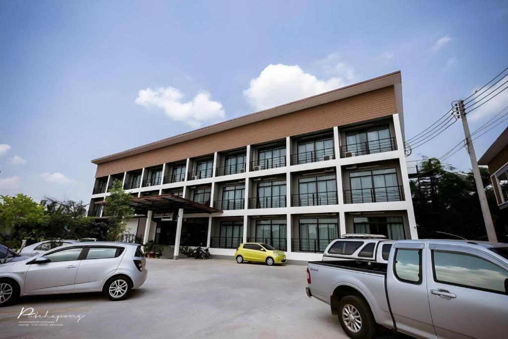 Pornsiri Hotel Sisaket Экстерьер фото